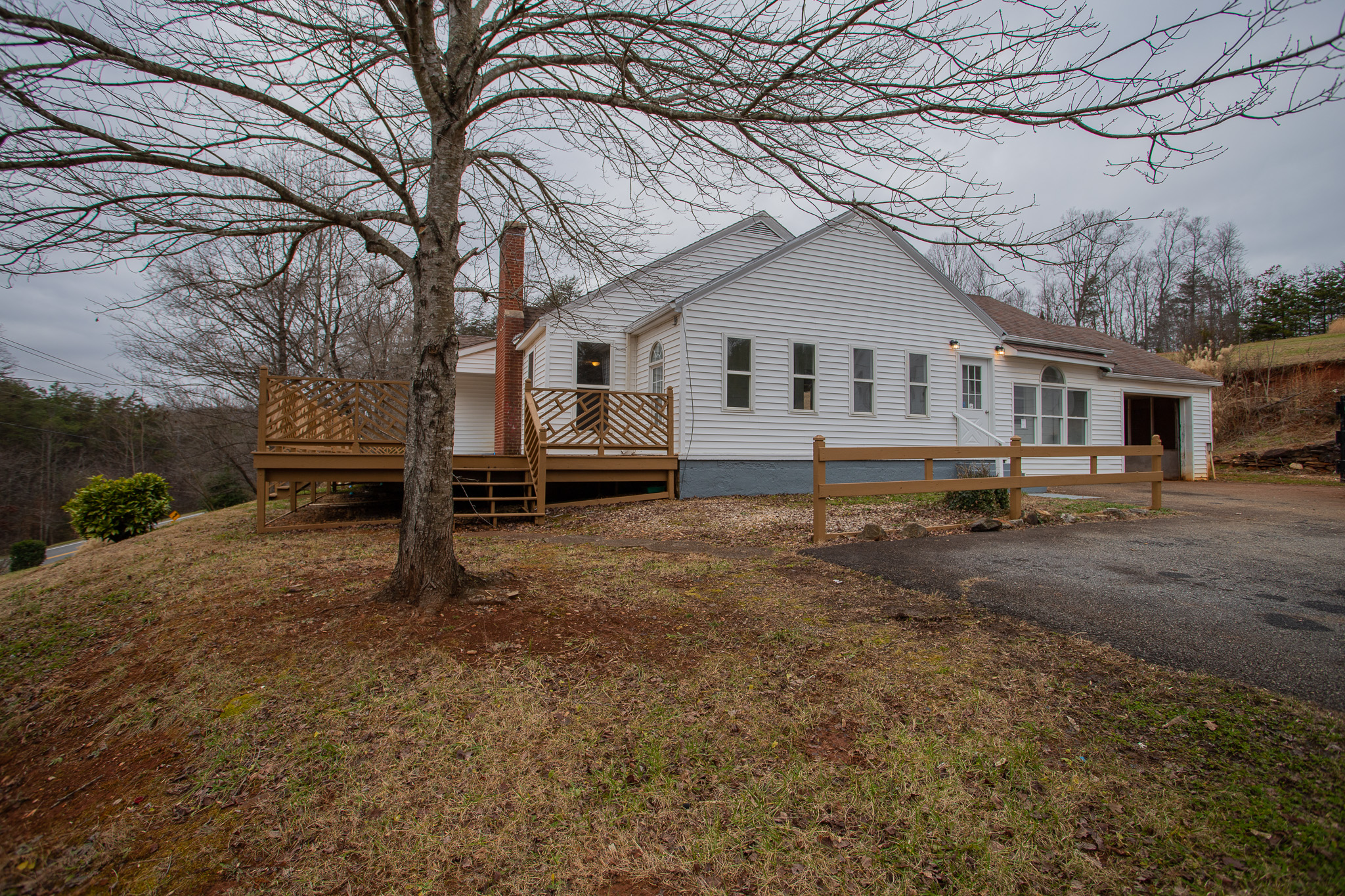 Home in Ferrum with 3 Acres! 8700 Franklin St