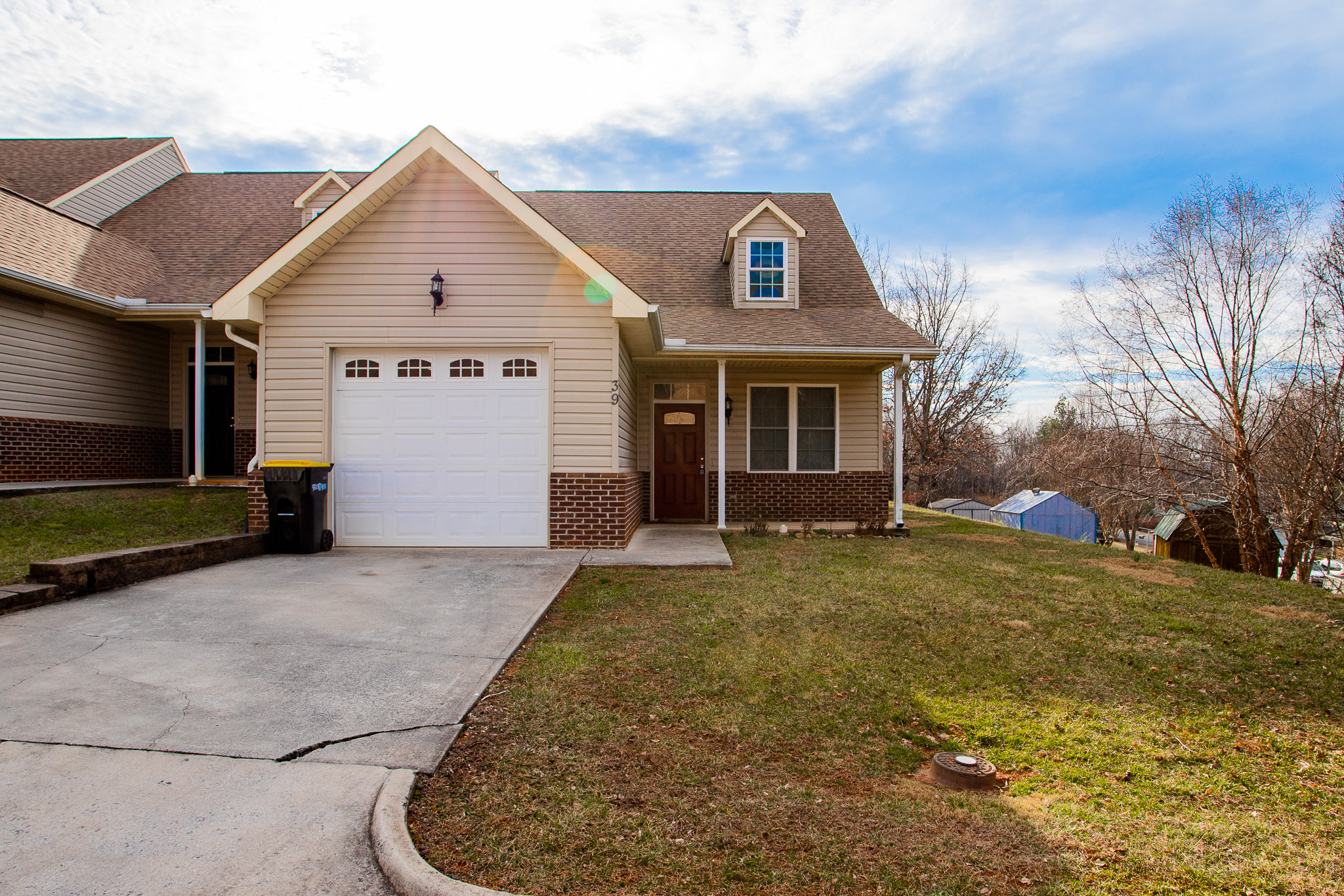 Gorgeous Townhouse in Rocky Mount! 39 Hunters Valley Lane